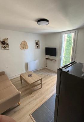 Saint-Andre-de-Sangonis Apartamento | Bel appartement cœur de village
