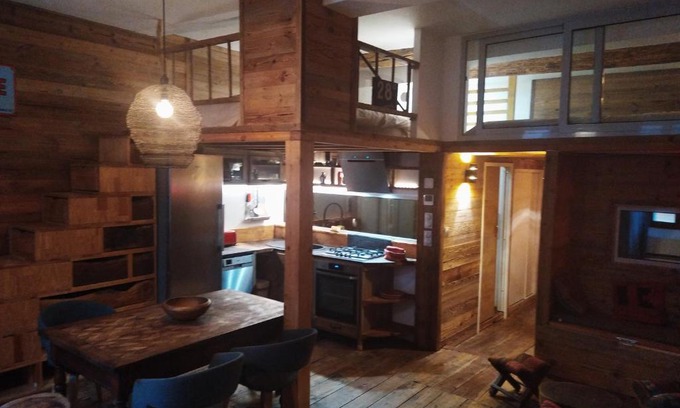 Saint-Etienne-de-Tinee Apartamento | Bel appartement centre village/Netflix/Cheminée