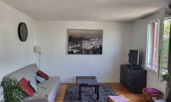 La Courneuve Apartamento | Bel Appartement à 2 pas de Paris, Stade de France, Aéroport Cdg, et Disney