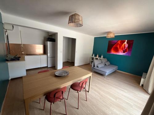 La Conception Apartamento | Bel appartement climatisé avec balcon en centre-ville