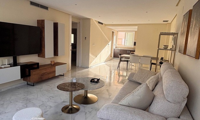 Hacienda del Álamo Apartamento | Bel Appartement Moderne, six Personnes