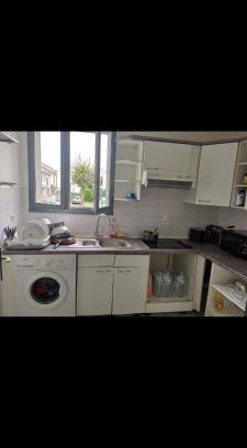 Cergy Apartamento | Bel Bedroom