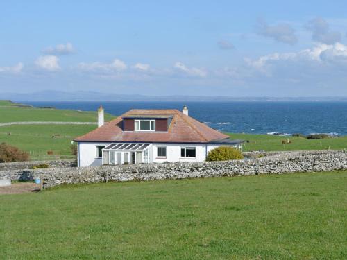 Newton Stewart Casa | Bel-Mar