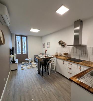 Brive-la-Gaillarde Apartamento | Bel T2 refait à neuf climatisé centre
