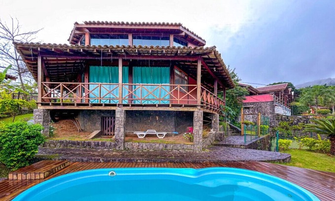 Veloso Casa | Bela casa a 500m da Praia do Veloso - Ilhabela/SP
