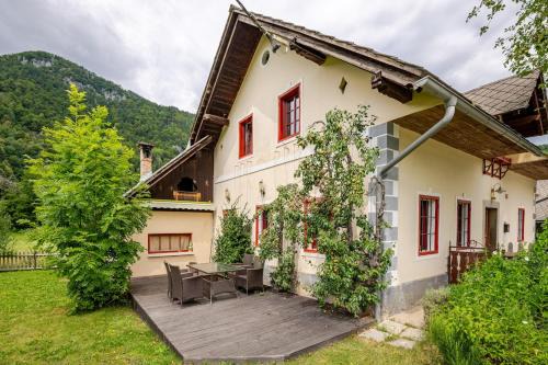 Bohinjska Bela Casa | Bela Luna - Charming Garden Cottage near Lake Bled