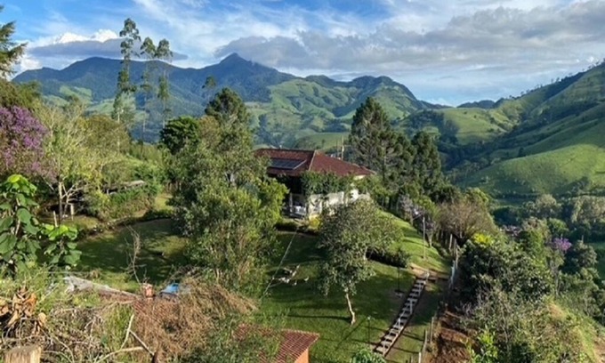 Passa Quatro Casa | Bela Vista Farm - Refuge in the Mantiqueira Mountains 🌄 Fireplace + View