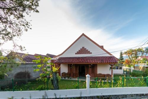 Cipanas Casa | Belgareti Modern Ethnic House Cipanas Puncak