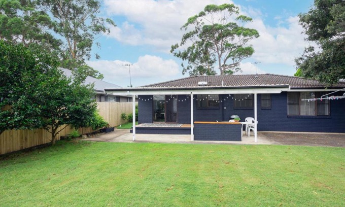 Narrawallee Casa | Bell