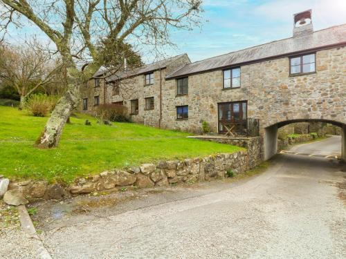 Chysauster Casa | Bell Cottage