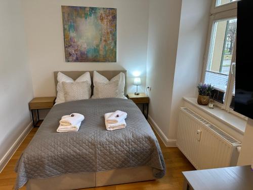 Ludwigsburg Apartamento | bella casa - Business&Family, 100m zum Konzerteingang Schloß, Parkplatz, SmartTV, Netflix, Waschmaschine, 24h Checkin, 36qm, AP 12