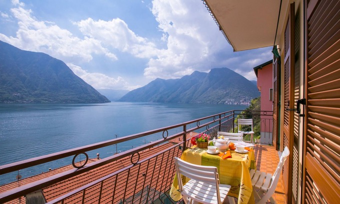 Colonno Apartamento | Bella Lake View