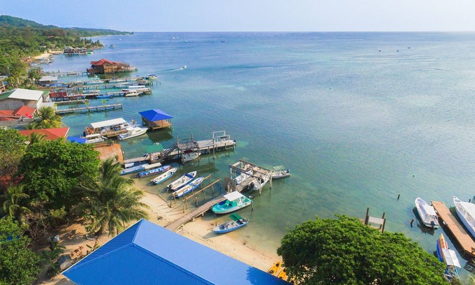 Antoneys Cay Casa | Bella Luna Beach House #64708
