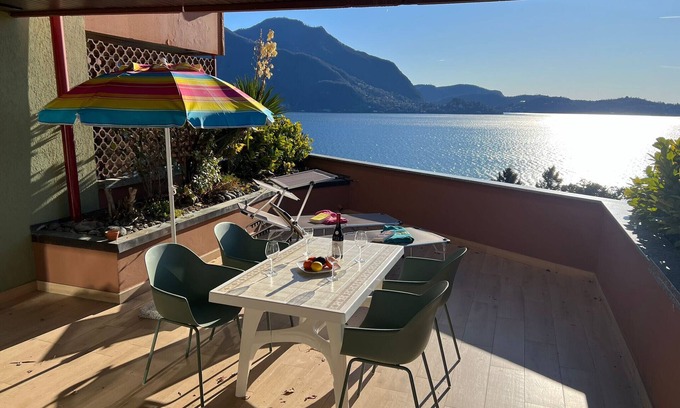 Verbania Apartamento | Bella Rosa Apartment in Ghiffa with lake view