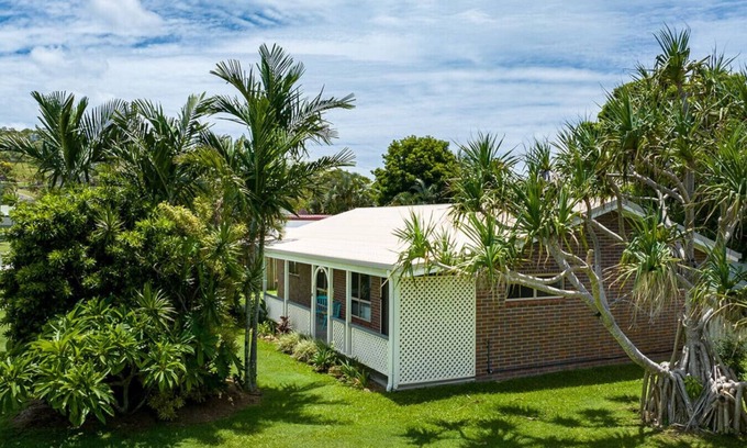 Agnes Water Casa | Bella Rose - 3 BR w/ Boat Parking - Walk to Beach