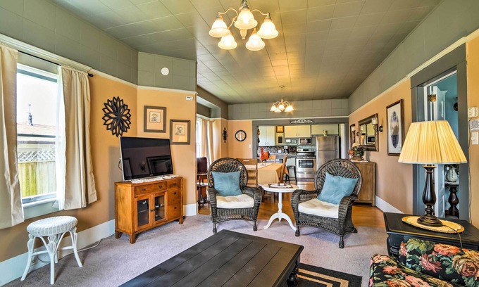 Bayview Casa | Casa Bella Eureka ‘Bella Rose’ - Cerca de Redwoods