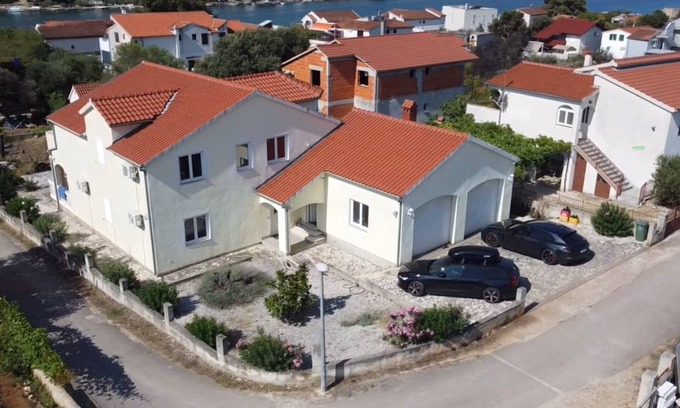 Grebastica Casa | de privado: villa exclusiva para uso exclusivo, 100m de la playa