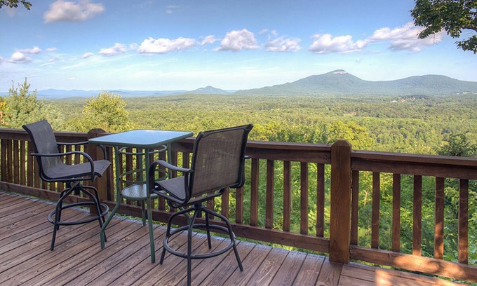 Cleveland Cabina | Bella Vista II- Luxury Couples Cabin with Phenomenal Mountain Views and Hot Tub