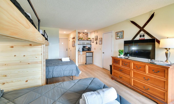 Bellaire Apartamento | Bellaire Vacation Rental - Ski Shuttle Access!