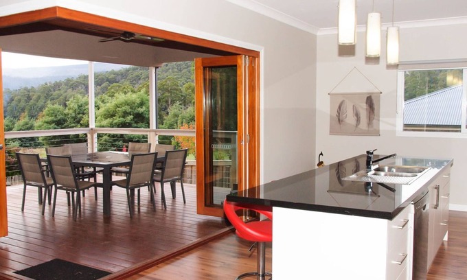 Marysville Casa | BELLARA - Casa de dos pisos lejos de casa