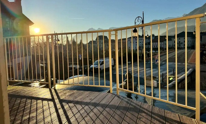 Albertville Apartamento | Belle étoile - Private garage and terrace