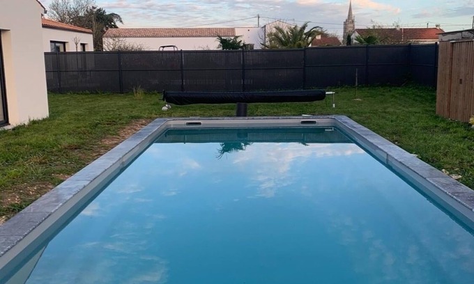 Marennes Casa | Belle Maison Avec Piscine