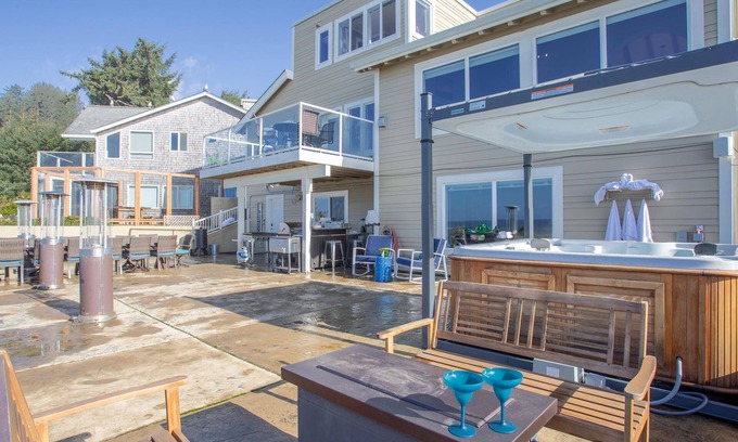 Roads End Casa | Belle Rive
