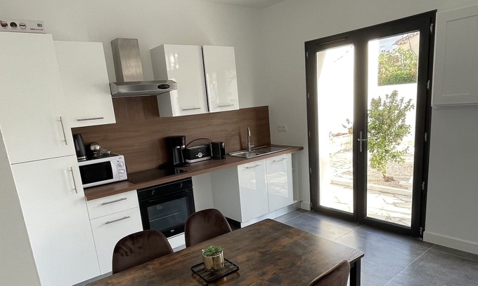 Le Bourg Casa | Belle Villa à 10 min des Plages, Rénovée et Cosy