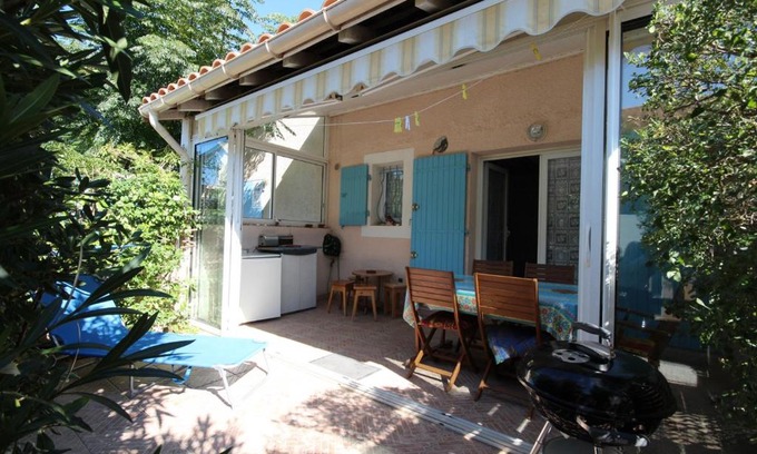 Portiragnes-Plage Villa | Belle villa 4 -5 couchages 2 chambres terrasse piscine commune parking dans résidence sécurisée 300m de la mer LRMA82