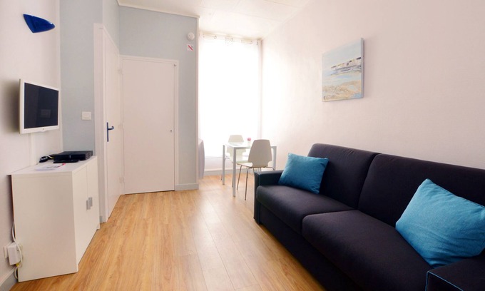 Bellecour - Hotel Dieu Apartamento | Bellecour, estudio perfectamente amueblado con balcón.