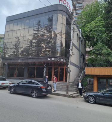 Ijevan Hotel | Belleville
