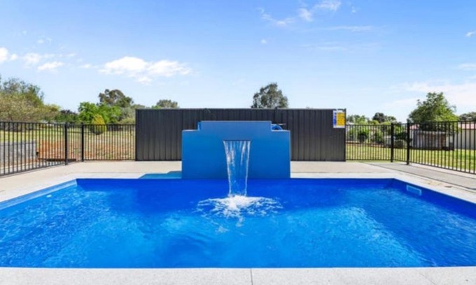 Moore Creek Casa | Bellevue Holiday House