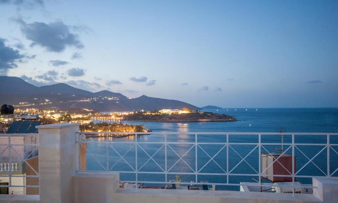 Agios Nikolaos Apartamento | Bellevue Suites