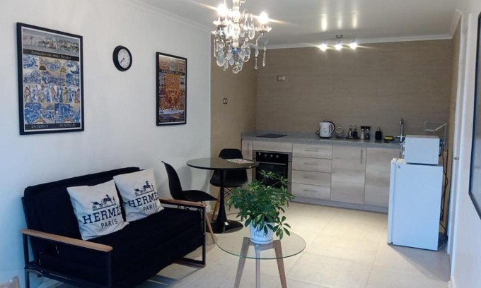 San Miguel Apartamento | Bello y cómodo departamento a minutos del centro