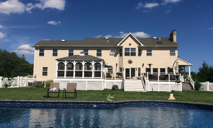 Brookhaven Casa | Bellport Brookhaven Hamlet, near Hamptons, Fire Island NY