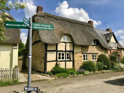 Alderton Casa | Bells Cottage