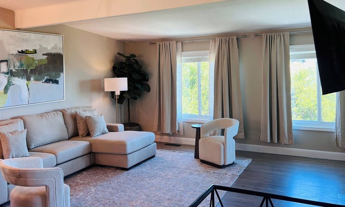 Belmont Casa | Belmont 4bedroom GEM + additional apartment availble