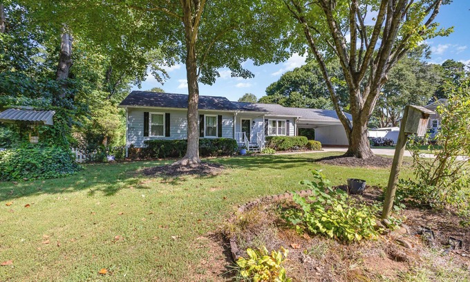 Belmont Casa | Belmont Bliss: 3BR Home with AC