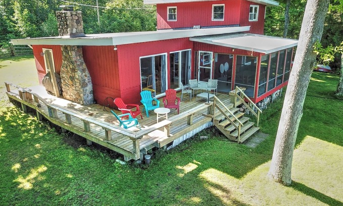 Rideau Lakes Casa | Belsize Cottage- Newboro Ontario