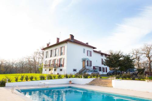 Behobie Casa | Beltzenia Txoko