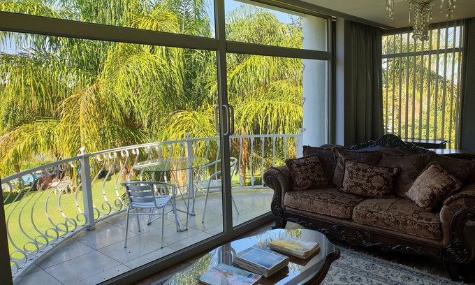 Upington Cama Y Desayuno | Belurana Collection River Manor