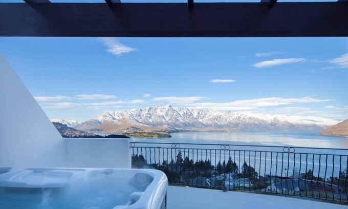 Fernhill Casa | Impresionantes vistas al lago ya las montañas 湖 和 山脉 的 壮丽 景色