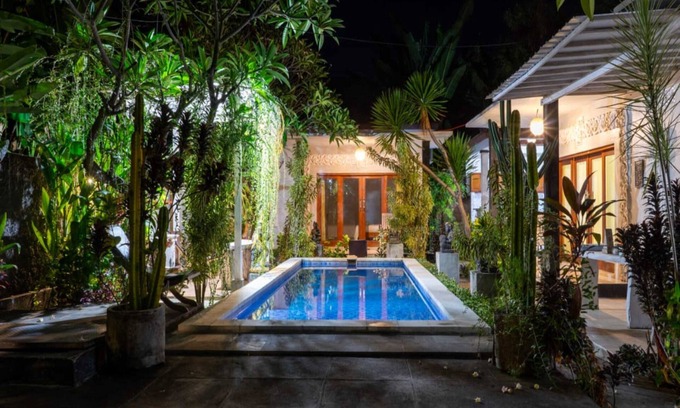 Lovina Hotel | Belvilla Ananda Resort Lovina BeachNearPantai Lovina