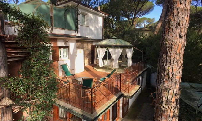 Donoratico Casa | Enorme casa en Marina di Castagneto Carducci cerca del mar
