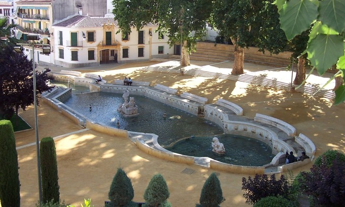 Priego de Córdoba Villa | Moderno chalet con piscina privada