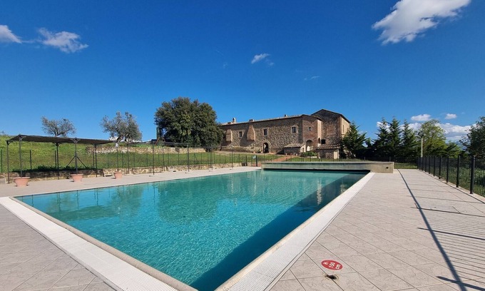 Montalcino Casa | Espléndidas vacaciones en Montalcino con piscina comunitaria