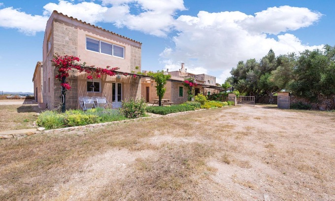 Campos Cabaña | Casa Rural en Camposm, España con Piscina
