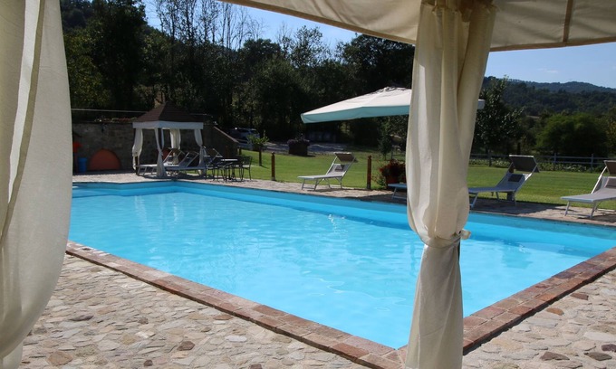 Todi Cabaña | Casa de campo con encanto en Pian di San Martino con Piscina