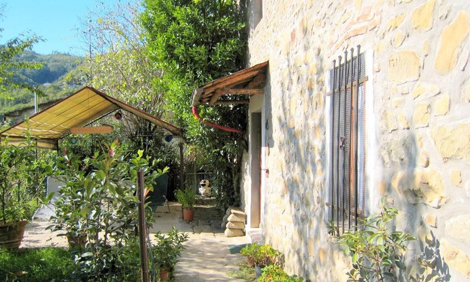 Marliana Cabaña | Espaciosa casa con piscina privada de bosque en Marliana