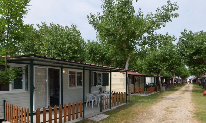 Lido di Dante Casa | Belvilla by OYO Camping Classe Village - Atlantide